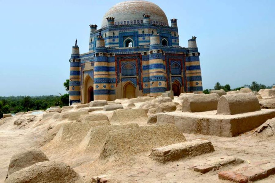 Uch Sharif-Land of Saints Tour