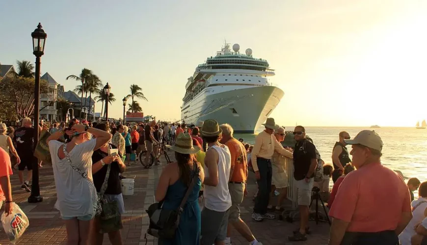 Key West Cruise Port Guide and Best Things to Do | DastaanTours