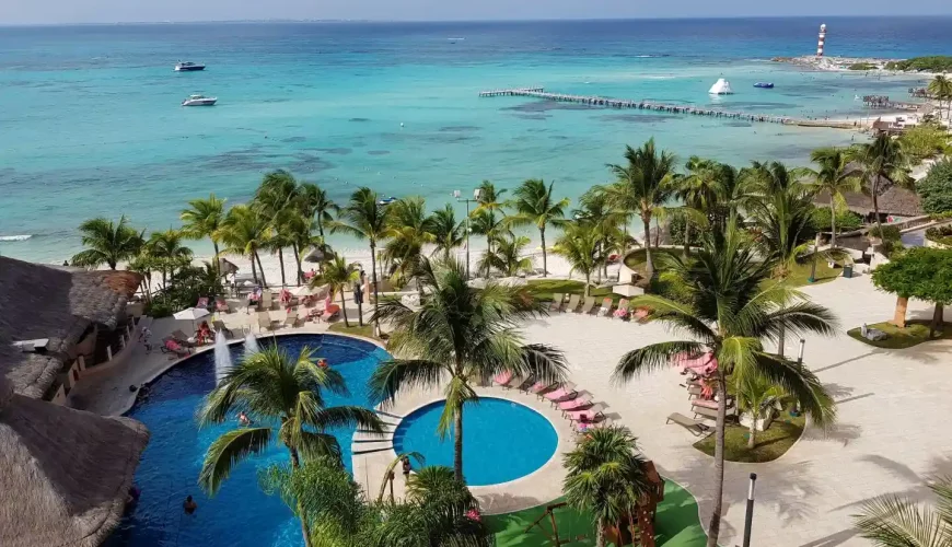 12 Must-Visit Party Hotels in Cancun For Ultimate Fun | Dastaan Tours