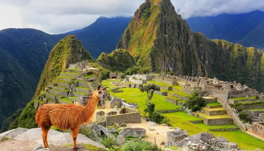 18 Breathtakingly Famous Places in Peru You Won’t Believe Exist (And Most Tourists Miss!) | Dastaan Tours