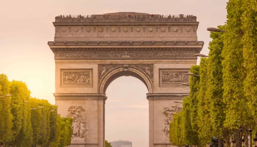 Top 22 Iconic Landmarks to See in France (Latest Updated List 2024) | Dastaan Tours