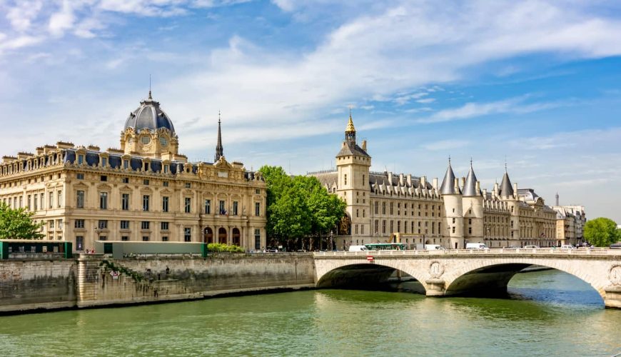 The 8 Best Hotels in Paris (Updated 2024) | DastaanTours