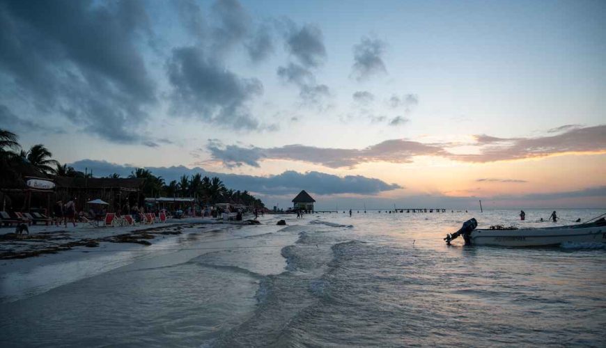 Is Holbox Worth Visiting? What You Need To Know Before Booking | DastaanTours