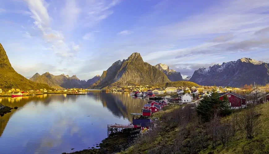 Leknes Lofoten Islands Cruise Port Guide | DastaanTours