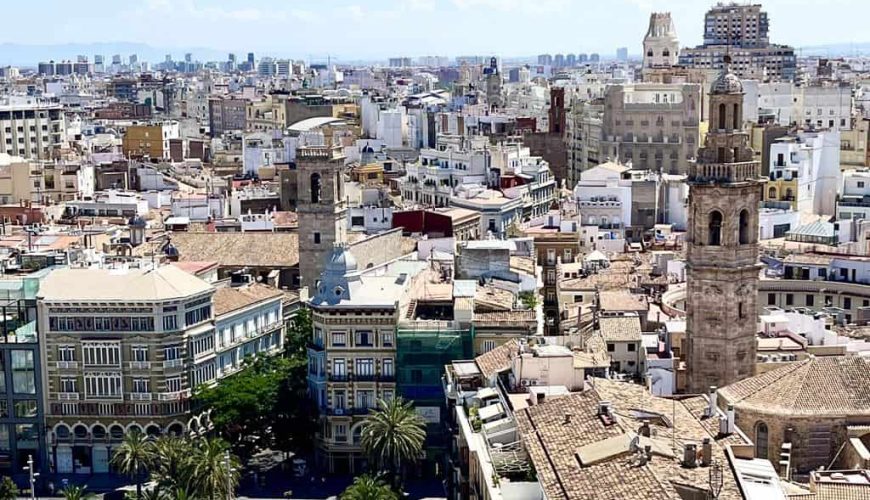 Where to Stay in Valencia: Best Areas and Hotels | DastaanTours